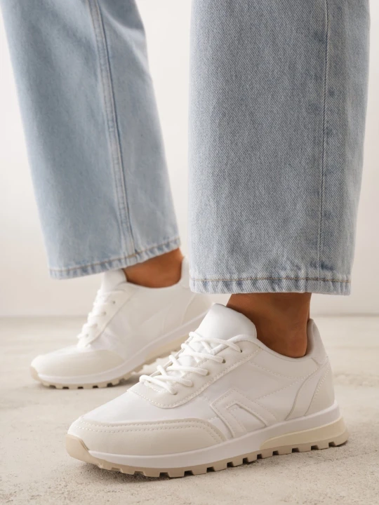 Zdjęcie produktu Białe Sneakersy Sznurowane Yerotte