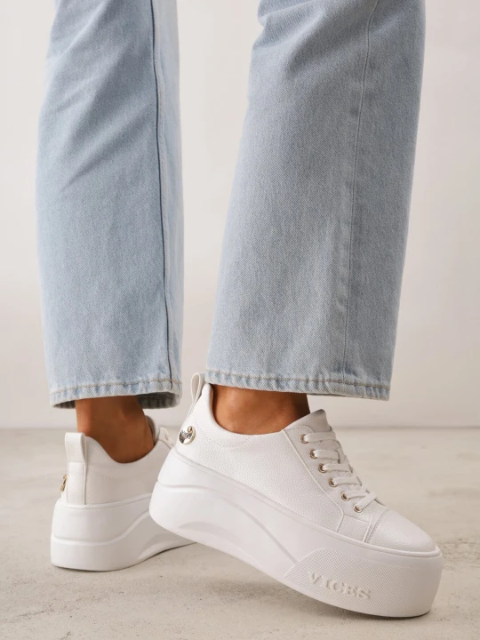 Zdjęcie produktu Białe Sneakersy VICES na Grubej Podeszwie z Napisem Zelka