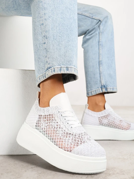Zdjęcie produktu Białe Sneakersy Vices z Grubą Podeszwą i Ażurową Cholewką Ardisov