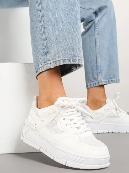 Zdjęcie produktu Białe Sneakersy w Streetwearowym Stylu na Grubej Podeszwie Teniffia Ideal
