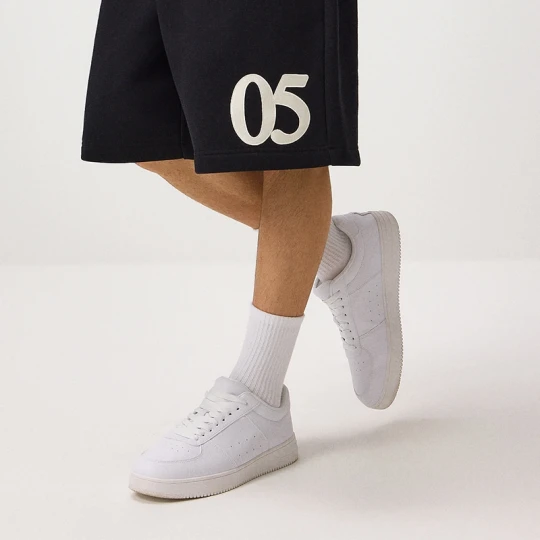 Zdjęcie produktu Białe sneakersy ze sztucznej skóry House