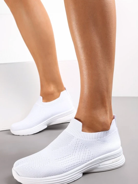 Zdjęcie produktu Białe Wsuwane Buty Sportowe na Płaskiej Podeszwie Sheina