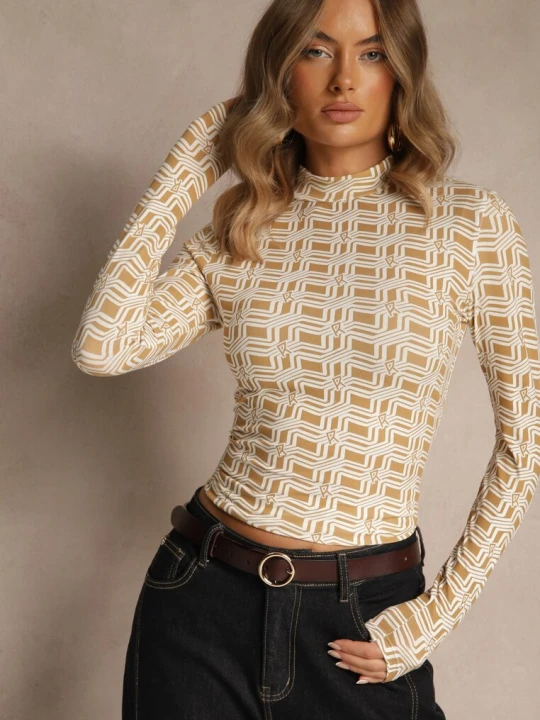 Zdjęcie produktu Biało-Beżowa Bluzka Longsleeve z Golfem z Bawełny w Geometryczny Print Zadanevia Glo-story