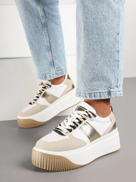 Zdjęcie produktu Biało-Beżowe Sneakersy na Grubej Podeszwie z Metalicznymi Wstawkami i Motywem Zebry Fonelina