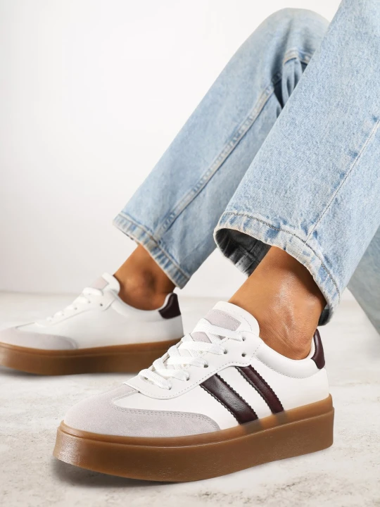 Zdjęcie produktu Biało-Bordowe Sneakersy w Stylu Tenisówek z Paskami Nilomira Via Giulia