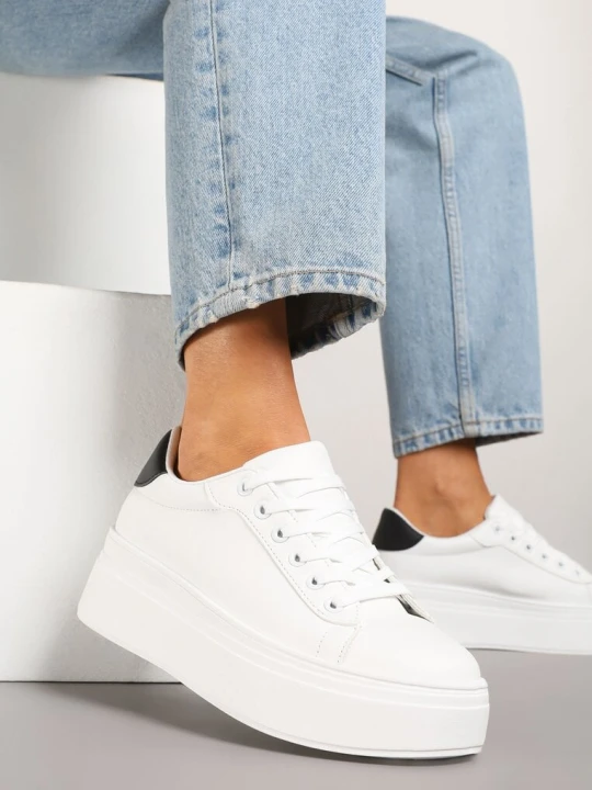 Zdjęcie produktu Biało-Czarne Basicowe Sneakersy na Platformie Milio Via Giulia