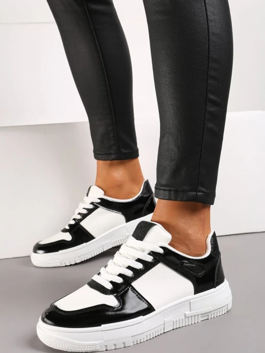 Zdjęcie produktu Biało-Czarne Sneakersy na Grubej Podeszwie ze Wstawkami z Brokatu Bizzala