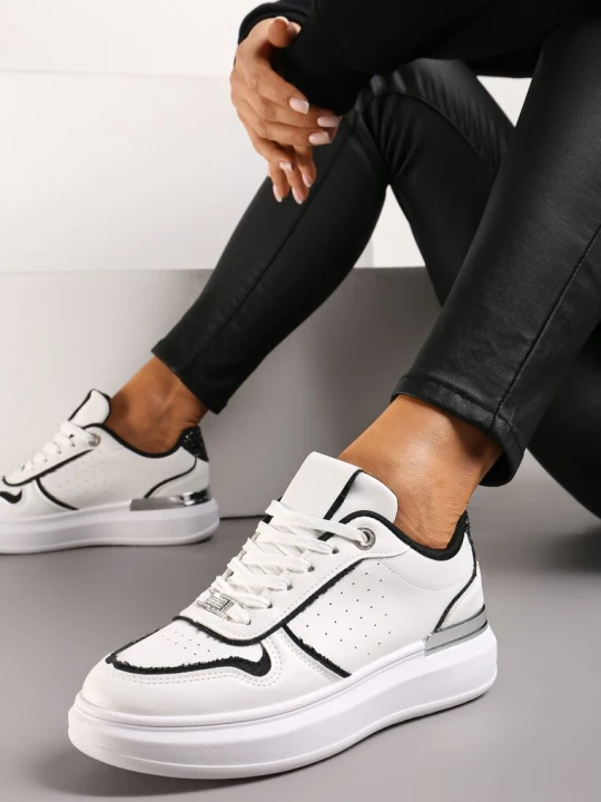 Zdjęcie produktu Biało-Czarne Sneakersy na Platformie Ozdobione Brokatem i Metaliczną Wstawką Mexia