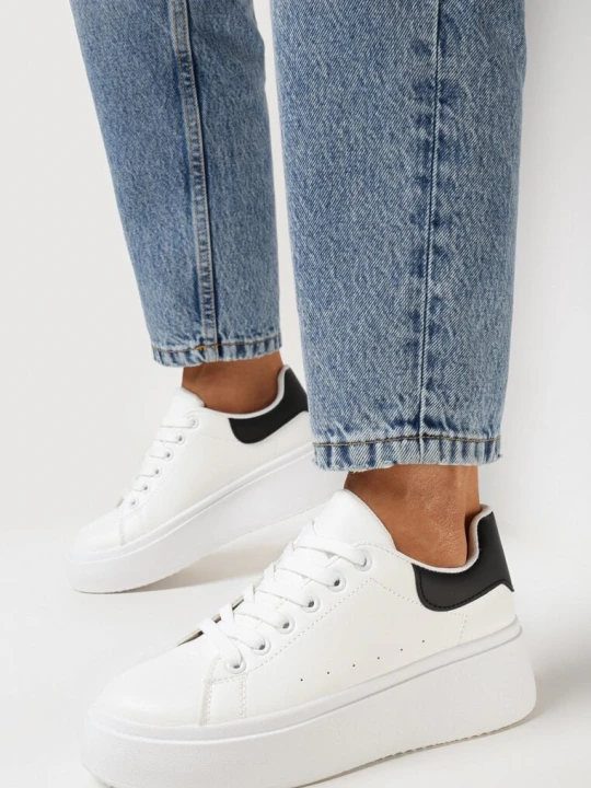 Zdjęcie produktu Biało-Czarne Sneakersy na Platformie Spoola
