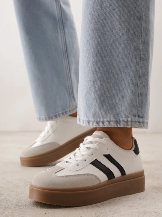 Zdjęcie produktu Biało-Czarne Sneakersy w Stylu Tenisówek z Geometrycznym Wzorem Avelresil Ideal