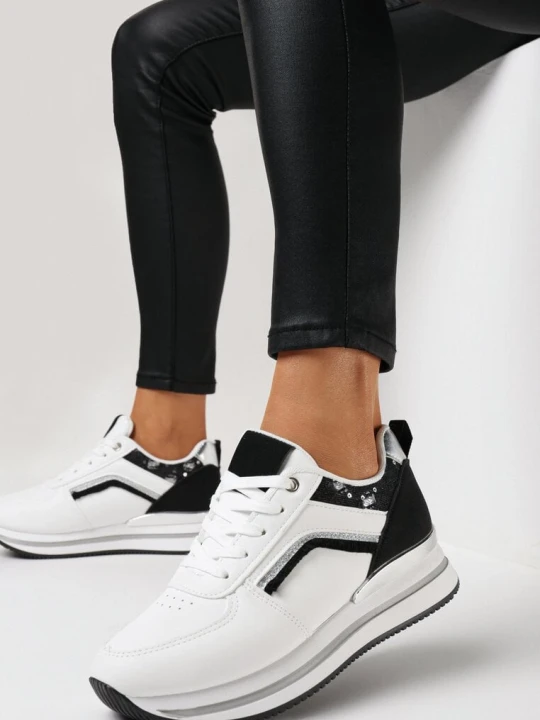 Zdjęcie produktu Biało-Czarne Sznurowane Sneakersy na Płaskiej Podeszwie Zdobione Brokatem Gerine