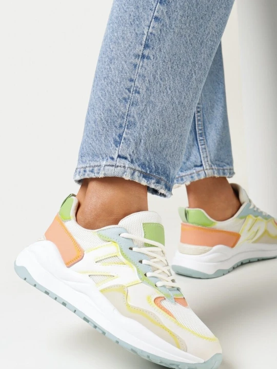 Zdjęcie produktu Biało-Pomarańczowe Sneakersy z Ozdobnymi Przeszyciami Leostia