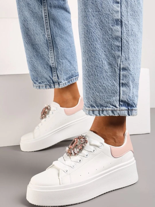 Zdjęcie produktu Biało-Różowe Sneakersy na Platformie z Perforacją i Ozdobnym Kamieniem Dilhela