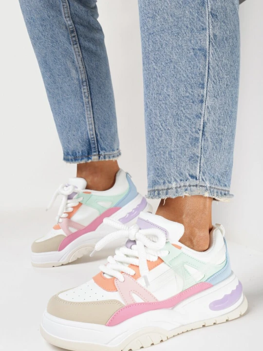 Zdjęcie produktu Biało-Różowe Sneakersy z Szerokimi Sznurówkami Platinia
