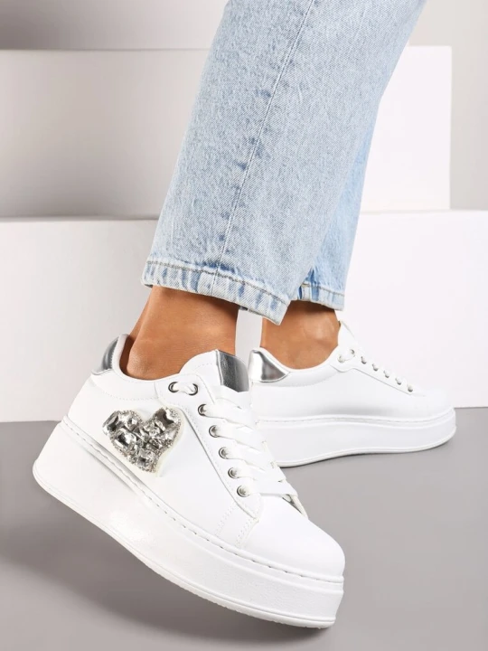 Zdjęcie produktu Biało-Srebrne Sneakersy na Grubej Platformie z Cyrkoniową Naszywką w Kształcie Serca Remila