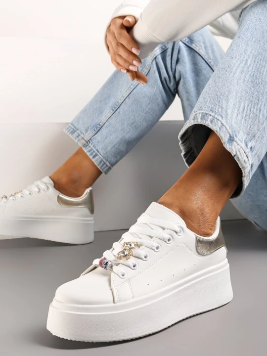 Zdjęcie produktu Biało-Złote Sneakersy z Cyrkoniami na Sznurówkach z Platformą Nomiji