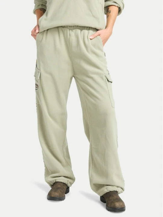 Zdjęcie produktu Billabong Spodnie dresowe Winter Camp EBJFB03001 Zielony Loose Fit