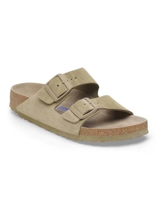 Zdjęcie produktu Birkenstock Skórzane klapki "Arizona" w kolorze khaki rozmiar: 44