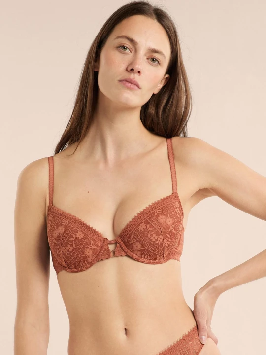 Zdjęcie produktu Biustonosz nr 4 - Lekkie wypełnienie z koronki Etam Blush