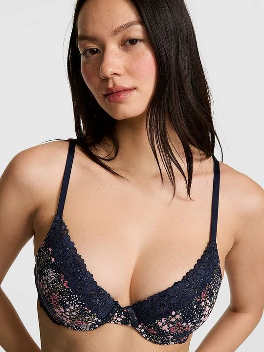 Zdjęcie produktu Biustonosz Wear Everywhere push-up Victoria's Secret
