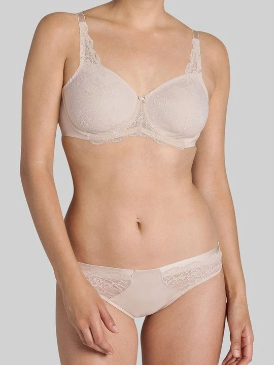 Zdjęcie produktu Biustonosz z fiszbiną Triumph nude