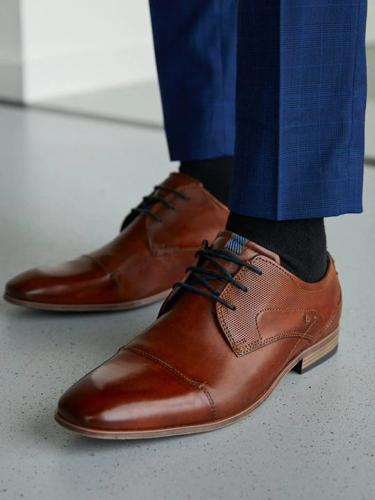 Zdjęcie produktu Biznesowe buty sznurowane Bugatti koniakowy