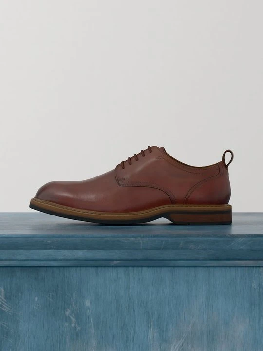 Zdjęcie produktu Biznesowe buty sznurowane Clarks tan