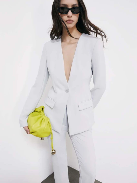 Zdjęcie produktu Blazer tailoring z dekoltem V Patrizia Pepe szary