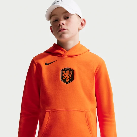Zdjęcie produktu Bluza do piłki nożnej z kapturem dla dużych dzieci (chłopców) Nike Holandia Club - Pomarańczowy