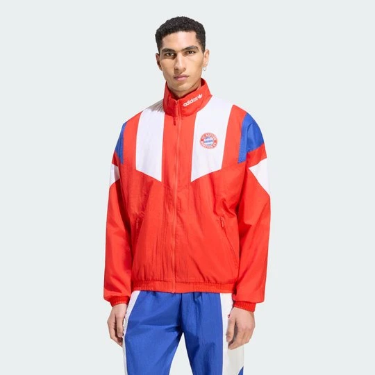 Zdjęcie produktu Bluza dresowa FC Bayern Monachium EQT Adidas czerwony
