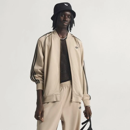 Zdjęcie produktu BLUZA DRESOWA SST ADICOLOR CLASSICS O LUŹNYM KROJU Adidas