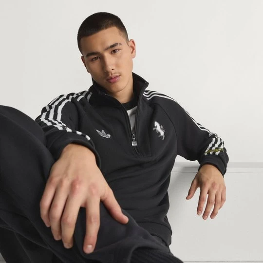 Zdjęcie produktu Bluza Juventus FC Originals Half Zip Top Adidas czarny