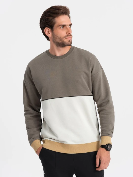 Zdjęcie produktu Bluza męska OVERSIZE z kontrastowym łączeniem kolorów - khaki V7 - Rozmiar: S Ombre Clothing