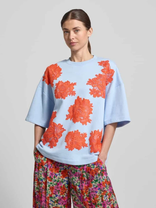 Zdjęcie produktu Bluza o kroju oversized z mieszanka bawełny model 'JISTA' Essentiel Antwerp Jasnoniebieski