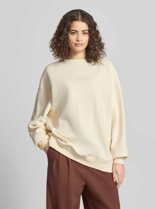 Zdjęcie produktu Bluza o kroju Oversized z Wyhaftowane logo model „Pancake” Oh April Złamany biały