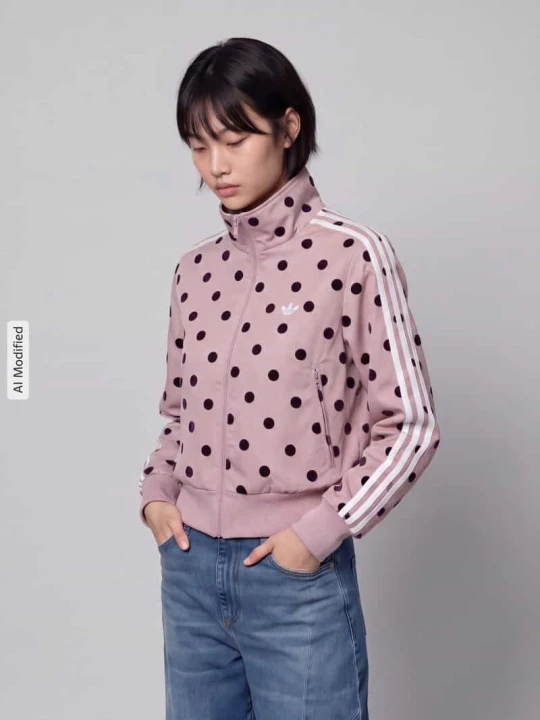 Zdjęcie produktu bluza rozpinana o kroju regular fit z wzór na całej powierzchni model 'FIREBIRD' adidas Originals Różowy