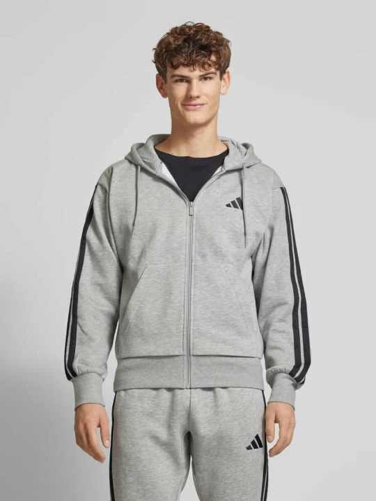 Zdjęcie produktu Bluza rozpinana z dodatkiem wiskozy i wyhaftowanym logo Adidas Jasnoszary