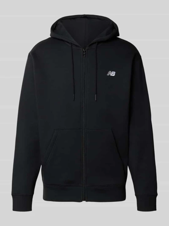 Zdjęcie produktu bluza rozpinana z kieszenią kangurka i wyhaftowanym logo New Balance Czarny