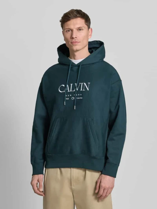 Zdjęcie produktu Bluza z kapturem z nadrukiem z logo i kieszenią kangurka Calvin Klein Granatowy