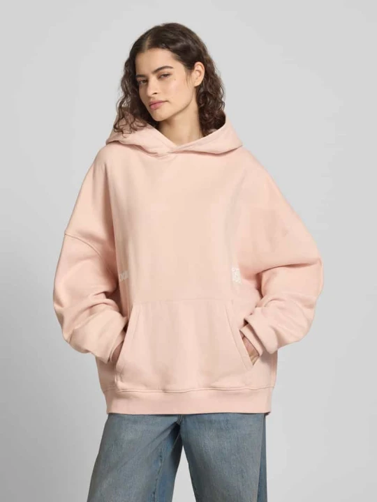 Zdjęcie produktu Bluza z kapturem o kroju oversized z kieszenią kangurka Karo Kauer Różowawy