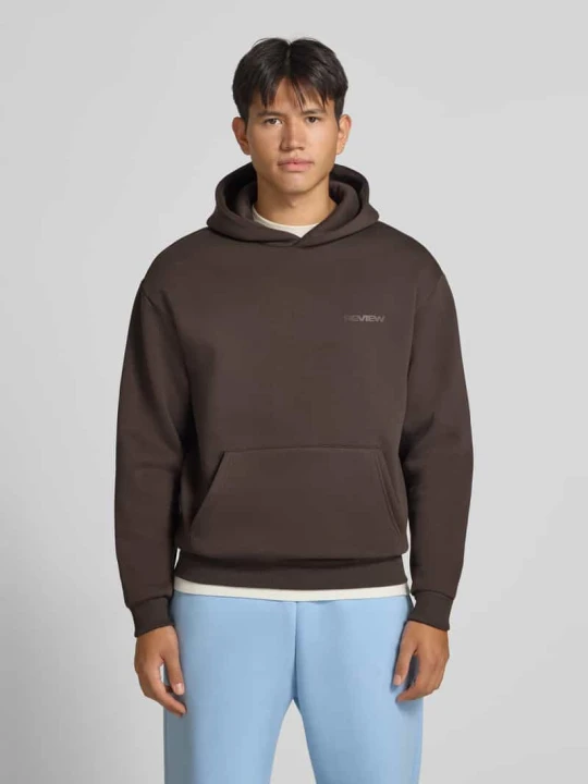 Zdjęcie produktu Bluza z kapturem o kroju regular fit z mieszanki bawełny z detalem z logo REVIEW Ciemnobrązowy