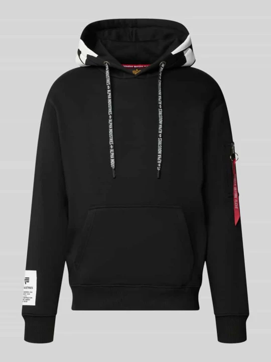 Zdjęcie produktu Bluza z kapturem o kroju regular fit z mieszanki bawełny z naszywką z logo Alpha Industries Czarny