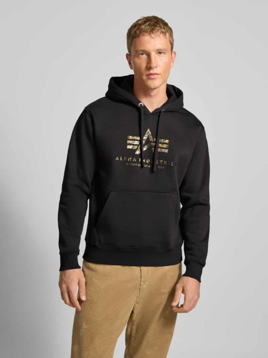 Zdjęcie produktu Bluza z kapturem z logo i kieszenią kangurką Alpha Industries Czarny