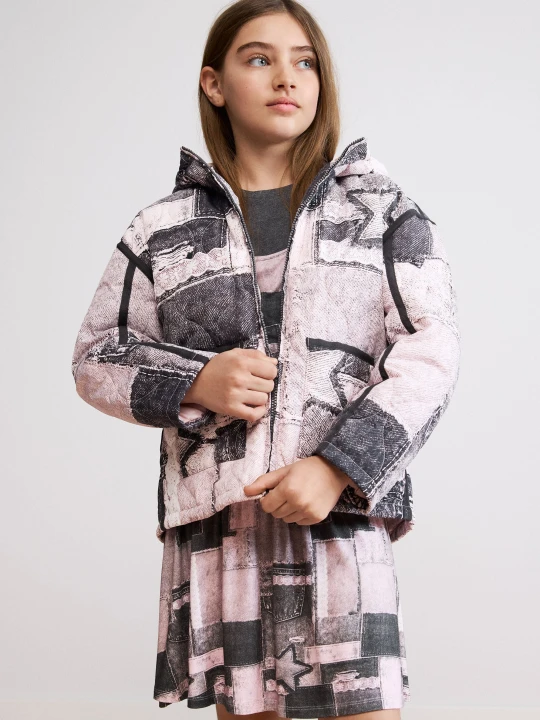 Zdjęcie produktu Bluza z kapturem z nadrukiem collage Desigual czarny