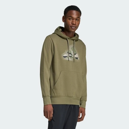Zdjęcie produktu BLUZA Z KAPTUREM Z NOWOCZESNYM LOGO, GRAFIKĄ I KAMUFLAŻOWYM WZOREM Adidas Olive Strata