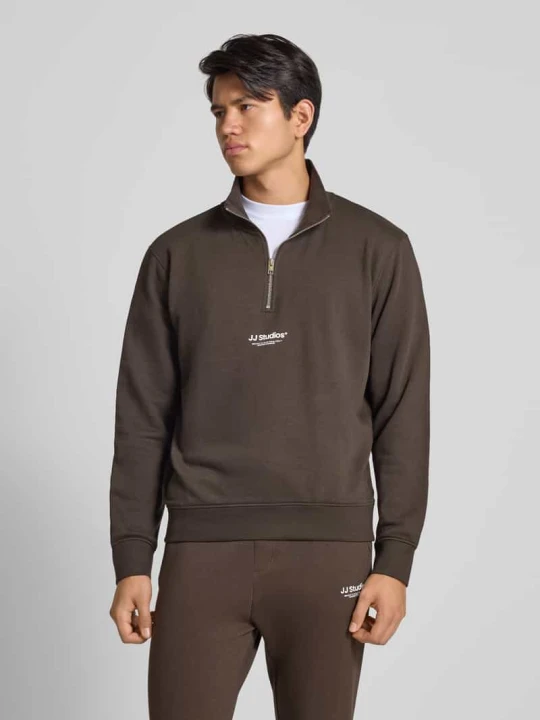 Zdjęcie produktu Bluza z kołnierzem model ‘SOHO’ Jack&Jones Ciemnobrązowy