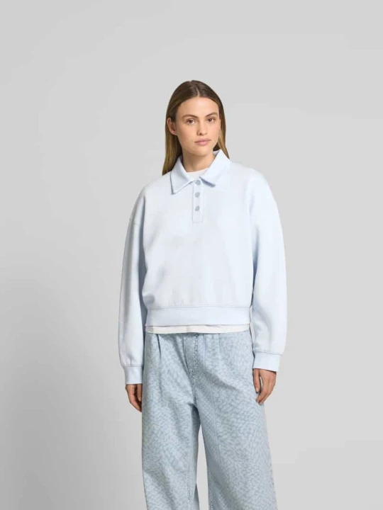 Zdjęcie produktu Bluza z kołnierzykiem polo Filippa K Jasnoniebieski