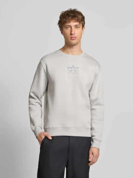 Zdjęcie produktu Bluza z logo i okrągłym dekoltem Alpha Industries Jasnoszary