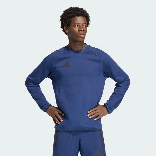 Zdjęcie produktu Bluza z okrągłym dekoltem Tiro Travel Adidas