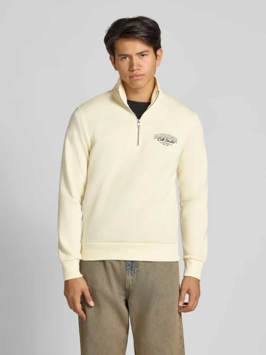 Zdjęcie produktu Bluza ze stójką model ‘AKOTO’ Jack&Jones Złamany biały